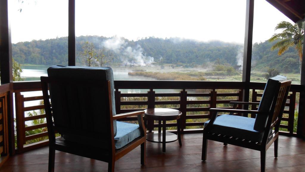 Green Lake Linow Hotel Tomohon Værelse billede